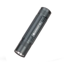 Q3 – 3×AAA incl., slide hyperfocus dimmable L:115.3 mm 1
